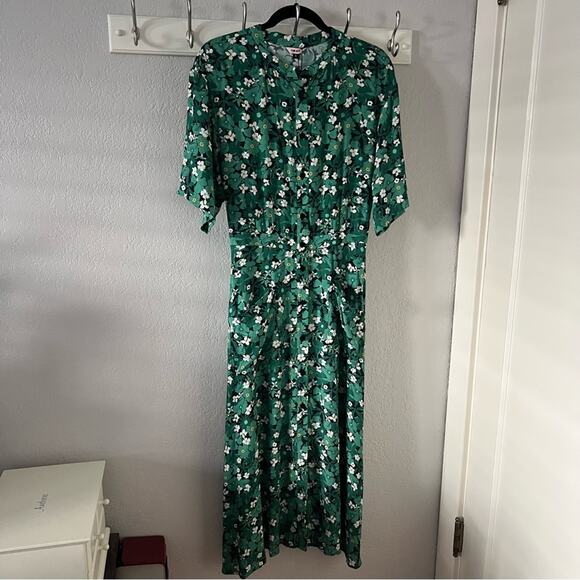 The Kit. Cobie Midi Shirtdress in Green Primrose - Picture 3 of 11